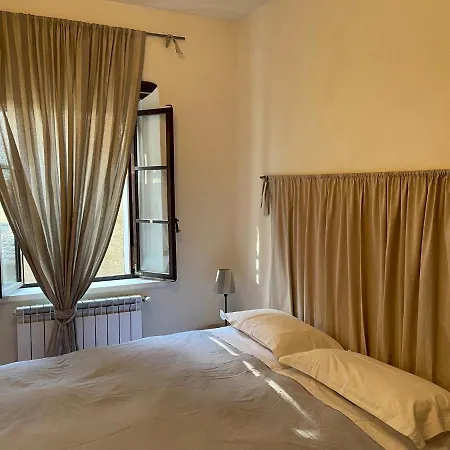 Apartment Il Castellare 2 Matrimoniali 2 Bagni Terme 10 Minuti